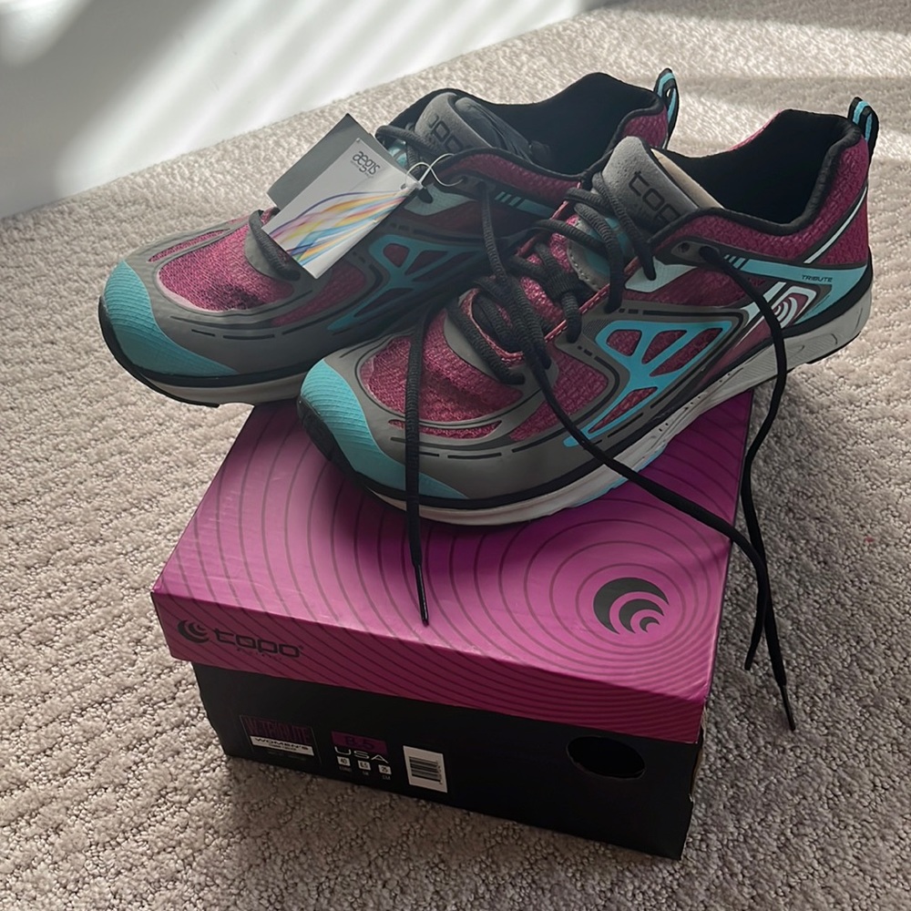 Topo Womens Tribute Running Shoe